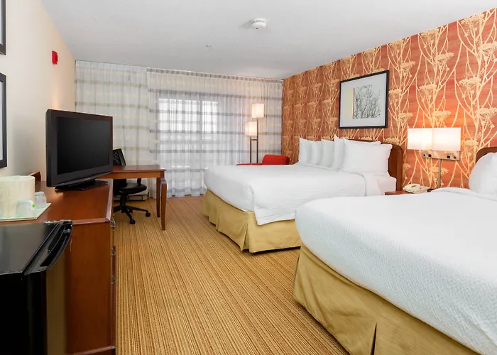 Courtyard By Marriott Chicago 3* Bloomingdale