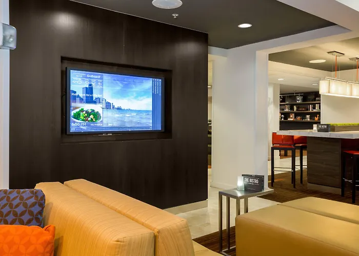 Hotel Courtyard By Marriott Chicago 3*