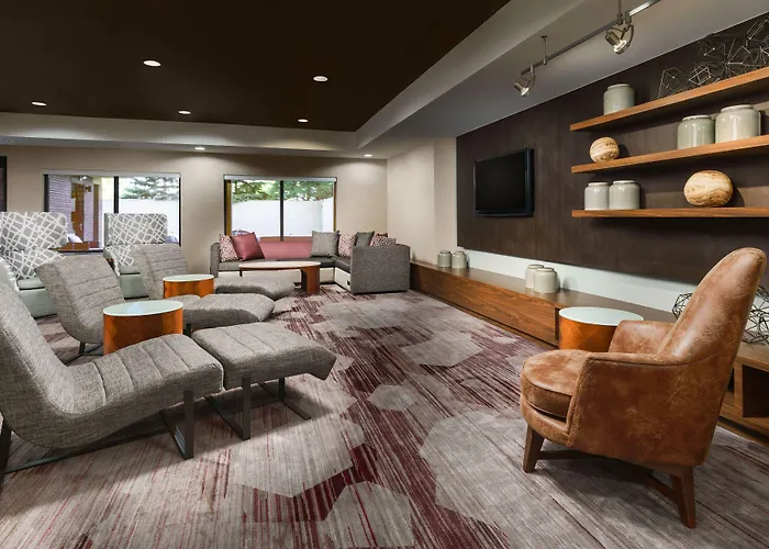 Courtyard By Marriott Chicago 3*