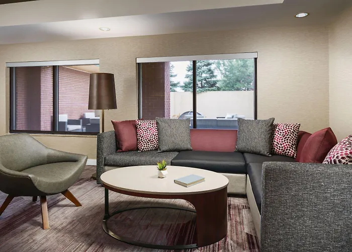 Courtyard By Marriott Chicago 3* Bloomingdale