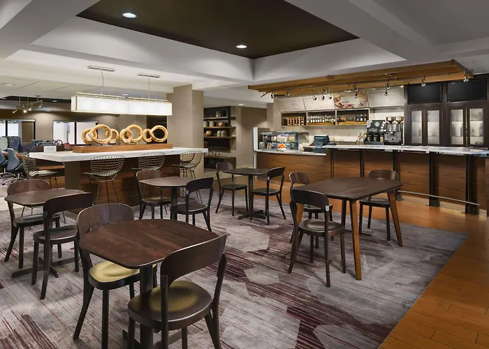 Courtyard By Marriott Chicago 3* Bloomingdale