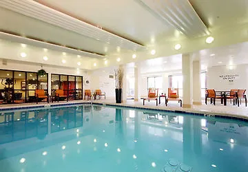 Hotel Courtyard By Marriott Chicago 3*